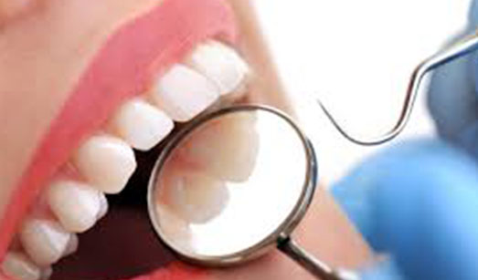 dentist of dental implants
