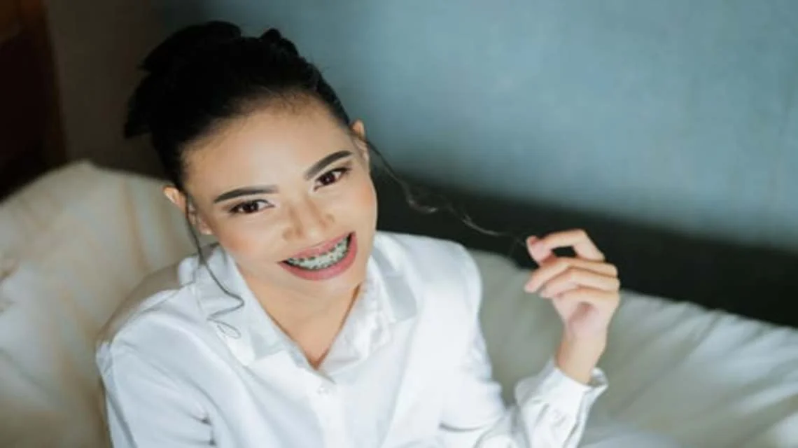 Missing Teeth Problem and Its Treatment -  Dentally